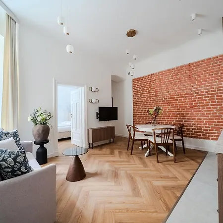 Wspolna Apartment *