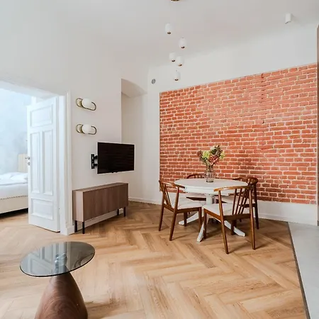 Wspolna Apartment *